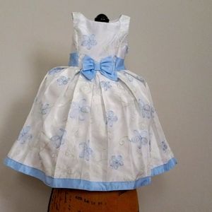 Little Girl Fancy Dress size 5